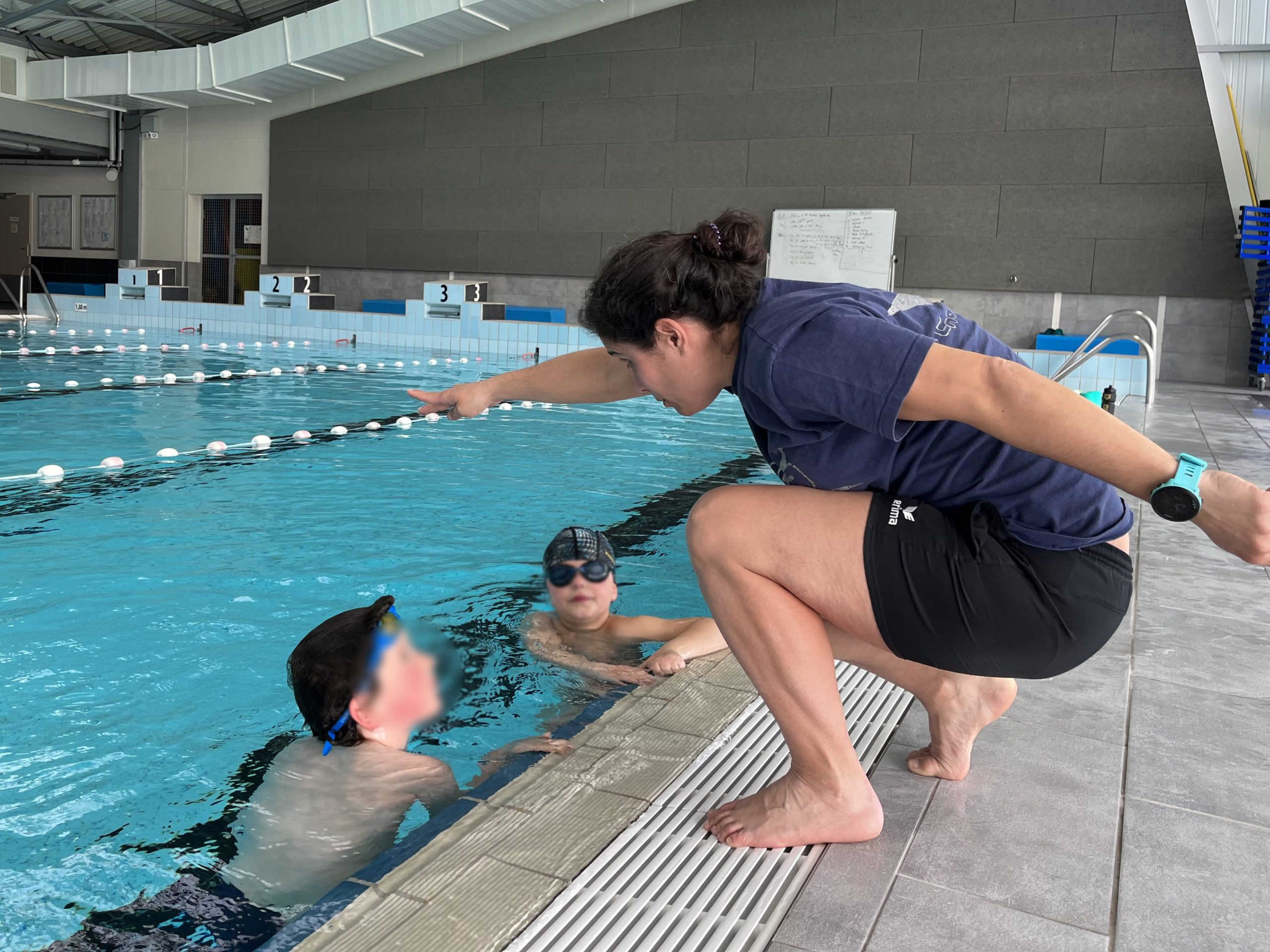 cours de natation à la piscine de Cosne